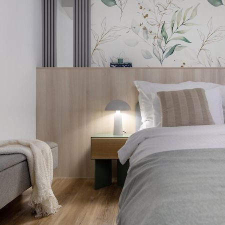 Joy Garden Apartment 시나이아 외부 사진