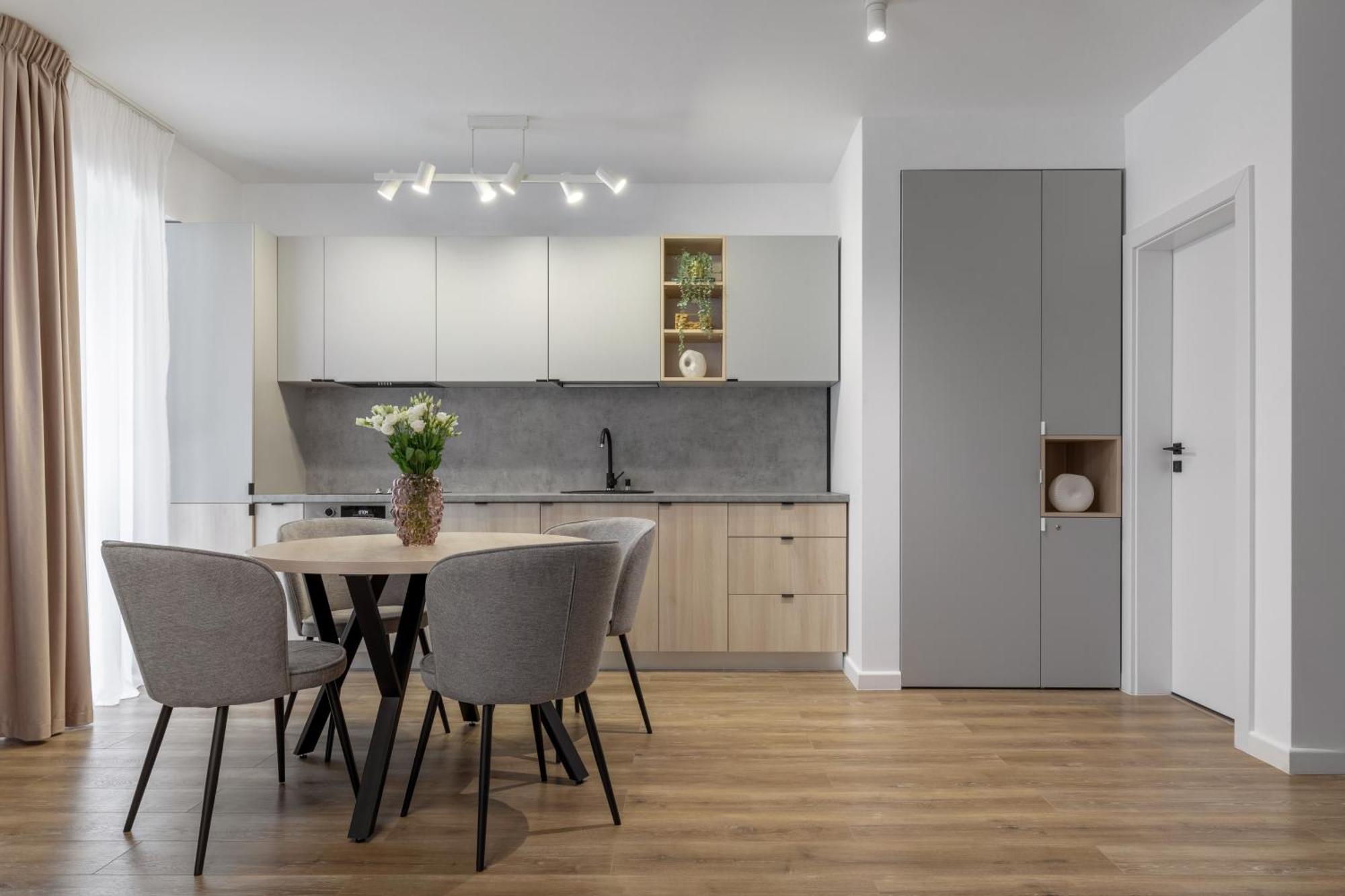 Joy Garden Apartment 시나이아 외부 사진