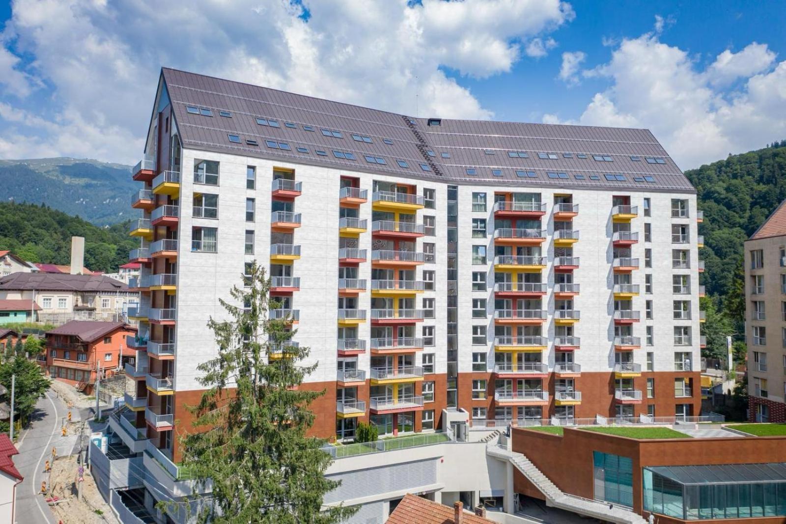 Joy Garden Apartment 시나이아 외부 사진